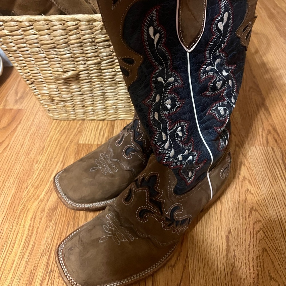 Womens Rockin’ Leather Cowboy Boots